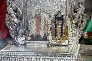 http://nithyananda.org/sites/default/files/photo-gallery/2017-09-Sep-02-nithyananda-diary_bengaluru-adheenam_third-aushadha-process_IMG_0043.JPG