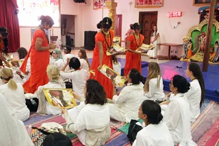 http://nithyananda.org/sites/default/files/photo-gallery/2017-09-Sep-18-nithyananda-diary_bengaluru-adheenam_inner-awakening-manifesting-shaktis-demo_IMG_0111.jpg
