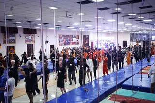 http://nithyananda.org/sites/default/files/photo-gallery/2017-09-Sep-30-nithyananda-diary_bengaluru-adheenam_largest-rope-yoga-guinness-world-record-event_IMG_0500_0.jpg