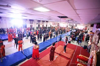 http://nithyananda.org/sites/default/files/photo-gallery/2017-09-Sep-30-nithyananda-diary_bengaluru-adheenam_largest-rope-yoga-guinness-world-record-event_IMG_0838.jpg