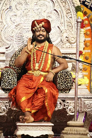 http://nithyananda.org/sites/default/files/photo-gallery/2017-10-Oct-18-nithyananda-diary_bengaluru-adheenam_ask-the-avatar-meena-das-satsang_IMG_2133.jpg