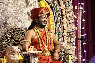 http://nithyananda.org/sites/default/files/photo-gallery/2017-10-Oct-18-nithyananda-diary_bengaluru-adheenam_ask-the-avatar-meena-das-satsang_IMG_2179.jpg