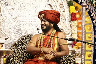 http://nithyananda.org/sites/default/files/photo-gallery/2017-10-Oct-18-nithyananda-diary_bengaluru-adheenam_ask-the-avatar-meena-das-satsang_IMG_2740_0.jpg