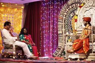 http://nithyananda.org/sites/default/files/photo-gallery/2017-10-Oct-18-nithyananda-diary_bengaluru-adheenam_ask-the-avatar-meena-das-satsang_IMG_2761.jpg