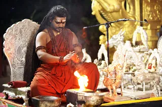 http://nithyananda.org/sites/default/files/photo-gallery/2017-10-Oct-25-nithyananda-diary_bengaluru-adheenam_putrakameshti-aushadha-process_IMG_1008.jpg