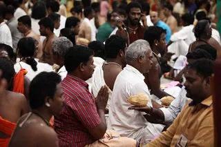 http://nithyananda.org/sites/default/files/photo-gallery/2017-10-Oct-30-nithyananda-diary_bengaluru-adheenam_conscious-breakthrough-guaranteed_IMG_3358_0.jpg