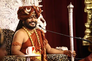 http://nithyananda.org/sites/default/files/photo-gallery/2017-10-Oct-31-nithyananda-diary_bengaluru-adheenam_ask-the-avatar-satsang_IMG_0001.jpg