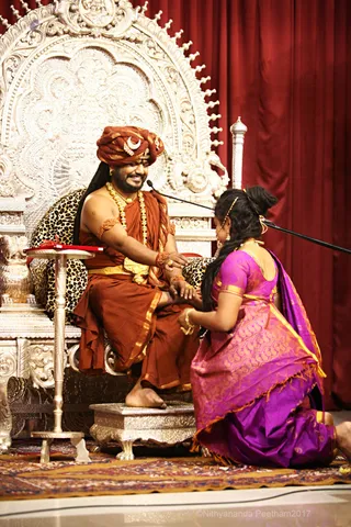 http://nithyananda.org/sites/default/files/photo-gallery/2017-10-Oct-31-nithyananda-diary_bengaluru-adheenam_ask-the-avatar-satsang_IMG_0115.jpg