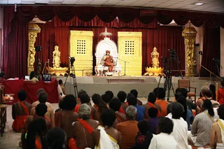 http://nithyananda.org/sites/default/files/photo-gallery/2017-10-Oct-31-nithyananda-diary_bengaluru-adheenam_nithya-satsang_IMG_9806.jpg