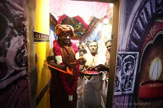 http://nithyananda.org/sites/default/files/photo-gallery/2017-11-Nov-02-nithyananda-diary_bengaluru-adheenam_vaniyambadi-inauguration_IMG_1291.jpg