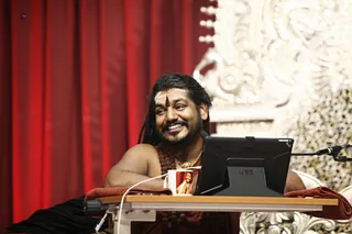 http://nithyananda.org/sites/default/files/photo-gallery/2017-11-Nov-08-nithyananda-diary_bengaluru-adheenam_facebook-live-q-and-a_IMG_0574.jpg?1510250712