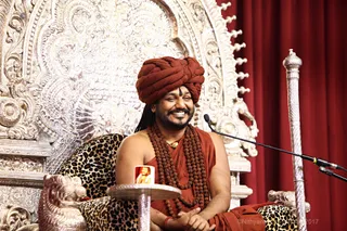 https://nithyananda.org/sites/default/files/photo-gallery/2017-11-Nov-12-nithyananda-diary_bengaluru-adheenam_inner-awakening-graduates-reunion_IMG_2997.jpg?1510743414