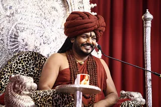 https://nithyananda.org/sites/default/files/photo-gallery/2017-11-Nov-12-nithyananda-diary_bengaluru-adheenam_inner-awakening-graduates-reunion_IMG_3234.jpg?1510743440
