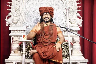 https://nithyananda.org/sites/default/files/photo-gallery/2017-11-Nov-12-nithyananda-diary_bengaluru-adheenam_mss-tour-malaysia-address_IMG_2478.jpg?1510743275