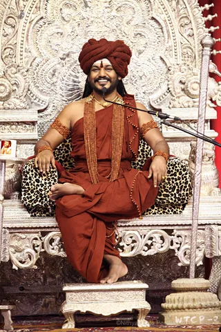 https://nithyananda.org/sites/default/files/photo-gallery/2017-11-Nov-14-nithyananda-diary_bengaluru-adheenam_nithya-satsang_IMG_4329.jpg?1510753099