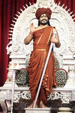 https://nithyananda.org/sites/default/files/photo-gallery/2017-11-Nov-15-nithyananda-diary_bengaluru-adheenam_nithya-satsang_IMG_0062.JPG?1510820852