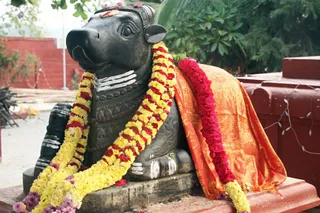 https://nithyananda.org/sites/default/files/photo-gallery/2017-11-Nov-15-nithyananda-diary_bengaluru-adheenam_nithyanandeshwara-temple_IMG_4818.jpg?1511261927