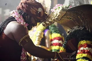 https://nithyananda.org/sites/default/files/photo-gallery/2017-11-Nov-23-nithyananda-diary_bengaluru-adheenam_nithyanandeshwara-brahmotsavam-dhwajarohanam_IMG_7247.jpg?1511454198