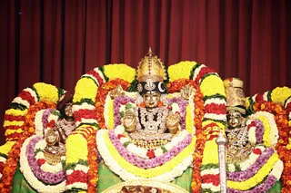 https://nithyananda.org/sites/default/files/photo-gallery/2017-11-Nov-23-nithyananda-diary_bengaluru-adheenam_tamil-nithya-satsang_IMG_7697.jpg?1511454483