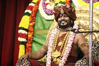 https://nithyananda.org/sites/default/files/photo-gallery/2017-11-Nov-23-nithyananda-diary_bengaluru-adheenam_tamil-nithya-satsang_IMG_8065.jpg?1511454545