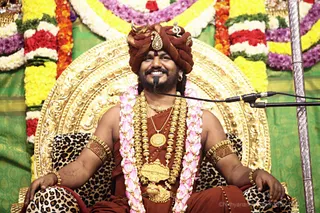 https://nithyananda.org/sites/default/files/photo-gallery/2017-11-Nov-23-nithyananda-diary_bengaluru-adheenam_tamil-nithya-satsang_IMG_8152.jpg?1511454552