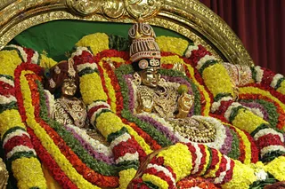 https://nithyananda.org/sites/default/files/photo-gallery/2017-11-Nov-26_nithyananda-diary_bengaluru-aadheenam_nithya-satsang_IMG_0040.JPG?1511772010