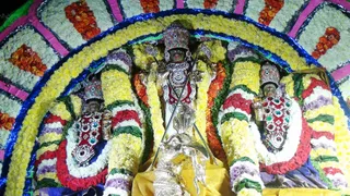 https://nithyananda.org/sites/default/files/photo-gallery/2017-12-Dec-02-nithyananda-diary_bengaluru-aadheenam_aadheenam-glimpses-procession_DSC00449.jpg?1512294053