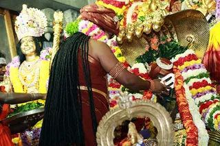 https://nithyananda.org/sites/default/files/photo-gallery/2017-12-Dec-02-nithyananda-diary_bengaluru-aadheenam_barani-deepam-nithyanandeshwara-temple_0T7A9321.jpg?1512289208