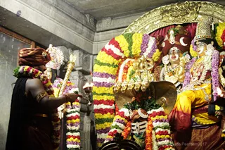 https://nithyananda.org/sites/default/files/photo-gallery/2017-12-Dec-02-nithyananda-diary_bengaluru-aadheenam_barani-deepam-nithyanandeshwara-temple_IMG_9036.jpg?1512289317