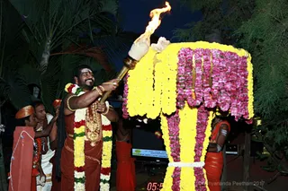 https://nithyananda.org/sites/default/files/photo-gallery/2017-12-Dec-02-nithyananda-diary_bengaluru-aadheenam_karthigai-deepam-lighting_0T7A9753.jpg?1512292661