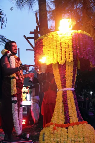 https://nithyananda.org/sites/default/files/photo-gallery/2017-12-Dec-02-nithyananda-diary_bengaluru-aadheenam_karthigai-deepam-lighting_IMG_0499.jpg?1512292766
