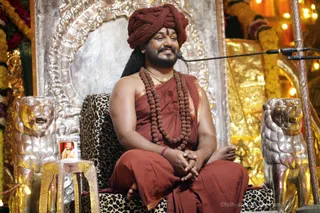 https://nithyananda.org/sites/default/files/photo-gallery/2017-12-Dec-02-nithyananda-diary_bengaluru-aadheenam_nithya-satsang-karthigai-deepam_IMG_9961.jpg?1512293271