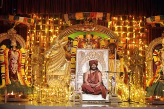 https://nithyananda.org/sites/default/files/photo-gallery/2017-12-Dec-02-nithyananda-diary_bengaluru-aadheenam_tamil-nithya-satsang_IMG_9476.jpg?1512292118