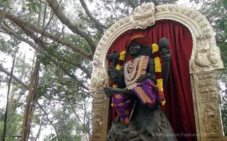 https://nithyananda.org/sites/default/files/photo-gallery/2017-12-Dec-09-nithyananda-diary_bengaluru-aadheenam_aadheenam-glimpses_DSC00873_0.jpg?1512900812