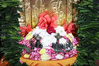 https://nithyananda.org/sites/default/files/photo-gallery/2017-12-Dec-20-nithyananda-diary_bengaluru-aadheenam_mahasadashivoham-aushadha-process_7T7A6519.jpg