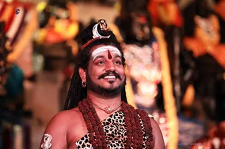 https://nithyananda.org/sites/default/files/photo-gallery/2017-12-Dec-20-nithyananda-diary_bengaluru-aadheenam_mahasadashivoham-aushadha-process_7T7A6569.jpg