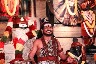 https://nithyananda.org/sites/default/files/photo-gallery/2017-12-Dec-20-nithyananda-diary_bengaluru-aadheenam_mahasadashivoham-aushadha-process_7T7A6704.jpg