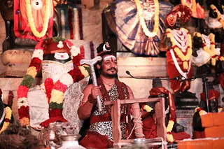 https://nithyananda.org/sites/default/files/photo-gallery/2017-12-Dec-20-nithyananda-diary_bengaluru-aadheenam_mahasadashivoham-aushadha-process_7T7A6763.jpg