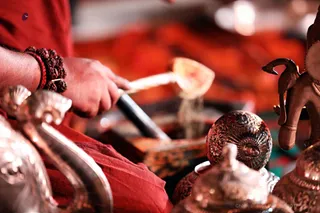 https://nithyananda.org/sites/default/files/photo-gallery/2017-12-Dec-20-nithyananda-diary_bengaluru-aadheenam_mahasadashivoham-aushadha-process_7T7A6974.jpg