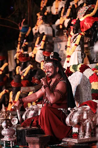 https://nithyananda.org/sites/default/files/photo-gallery/2017-12-Dec-20-nithyananda-diary_bengaluru-aadheenam_mahasadashivoham-aushadha-process_7T7A7010.jpg