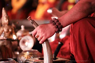 https://nithyananda.org/sites/default/files/photo-gallery/2017-12-Dec-20-nithyananda-diary_bengaluru-aadheenam_mahasadashivoham-aushadha-process_7T7A7038.jpg
