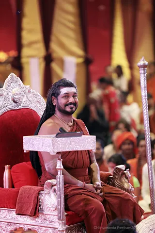 https://nithyananda.org/sites/default/files/photo-gallery/2017-12-Dec-26-nithyananda-diary_bengaluru-aadheenam_mandala-process_7T7A9947.jpg?1515844609