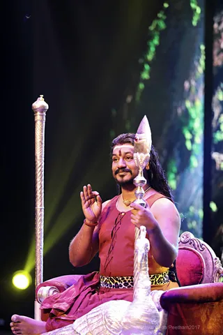 https://nithyananda.org/sites/default/files/photo-gallery/2017-12-Dec-26-nithyananda-diary_bengaluru-aadheenam_nithyananda-yoga-session_7T7A9044.jpg?1515843963