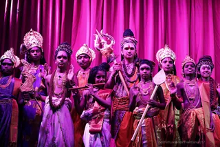 https://nithyananda.org/sites/default/files/photo-gallery/2017-12-Dec-27-nithyananda-diary_bengaluru-aadheenam_mahasadashiva-darshan_7T7A0292_0.jpg?1516417308