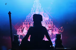 https://nithyananda.org/sites/default/files/photo-gallery/2017-12-Dec-27-nithyananda-diary_bengaluru-aadheenam_mahasadashiva-darshan_7T7A0295_0.jpg?1516417315