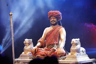 https://nithyananda.org/sites/default/files/photo-gallery/2017-12-Dec-27-nithyananda-diary_bengaluru-aadheenam_mahasadashiva-darshan_7T9A0126_0.jpg?1516417764