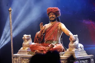 https://nithyananda.org/sites/default/files/photo-gallery/2017-12-Dec-27-nithyananda-diary_bengaluru-aadheenam_mahasadashiva-darshan_7T9A0128_1.jpg?1516417772