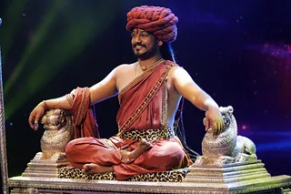 https://nithyananda.org/sites/default/files/photo-gallery/2017-12-Dec-27-nithyananda-diary_bengaluru-aadheenam_mahasadashiva-darshan_7T9A0144.jpg?1516417779