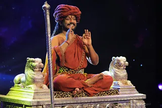 https://nithyananda.org/sites/default/files/photo-gallery/2017-12-Dec-27-nithyananda-diary_bengaluru-aadheenam_mahasadashiva-darshan_7T9A0264.jpg?1516417935