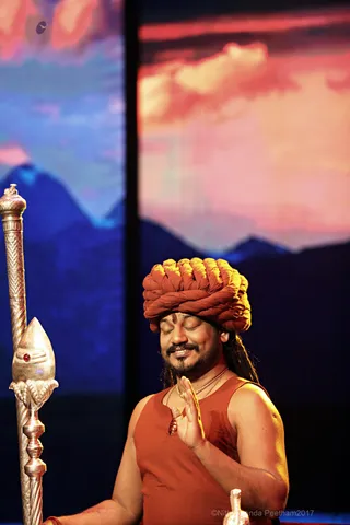 https://nithyananda.org/sites/default/files/photo-gallery/2017-12-Dec-27-nithyananda-diary_bengaluru-aadheenam_nithyananda-yoga_7T7A0159_0.jpg?1516417031